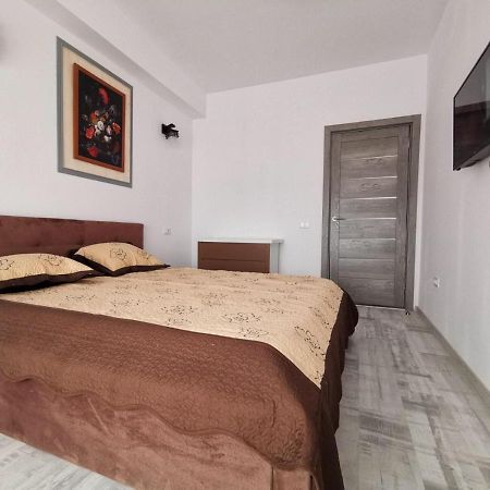 Vip Apartment-Brilliant Apartments Констанца Екстериор снимка