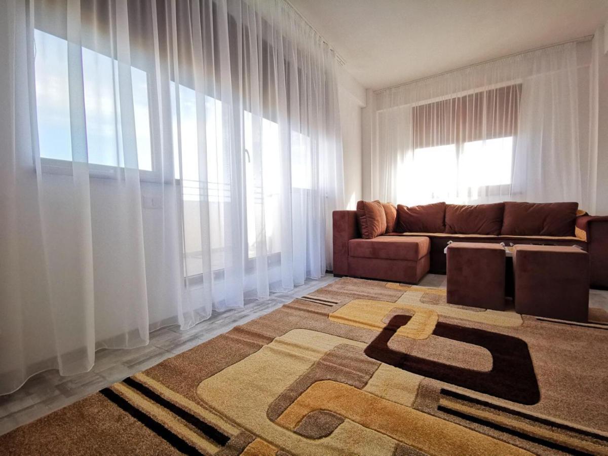 Vip Apartment-Brilliant Apartments Констанца Екстериор снимка