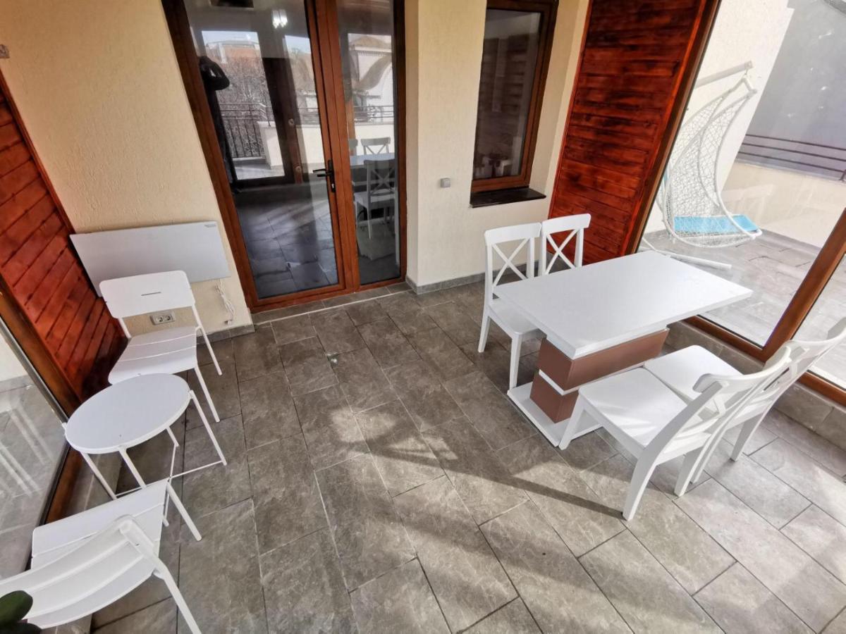 Vip Apartment-Brilliant Apartments Констанца Екстериор снимка